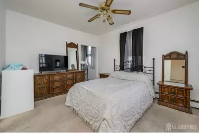 330 Hall Avenue, Perth Amboy, NJ 08861 - Photo 10