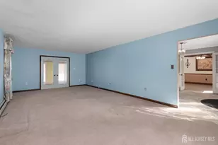 304 Schoolhouse Rd, Monroe Township, NJ 08831 - Photo 8