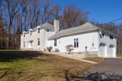 304 Schoolhouse Road, Monroe Township, NJ 08831 - Photo 2