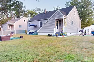 40 E Sherman St, Monroe Township, NJ 08831 - Photo 36