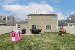 112 McKinley Ave, Colonia, NJ 07067 - Photo 30