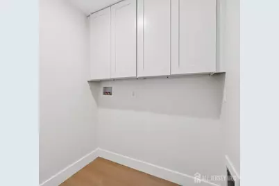 662 Summit Road, Union Township, NJ 07083 - Photo 16