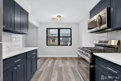 1518 Raspberry Court, Edison, NJ 08817 - Photo 4