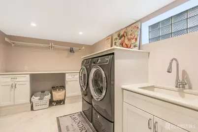 230 Melrose Avenue, Middlesex, NJ 08846 - Photo 28