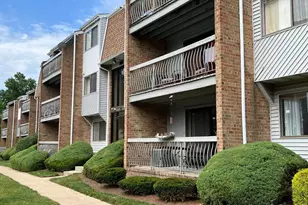 915 Edison Glen Terrace, Edison, NJ 08837 - Photo 2