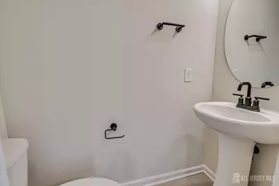 624 Sadie Circle, New Brunswick, NJ 08901 - Photo 20