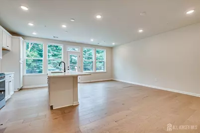 624 Sadie Circle, New Brunswick, NJ 08901 - Photo 16