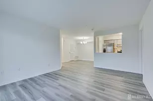 1233 Waterford Dr, Edison, NJ 08817 - Photo 10