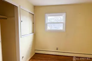 8 Finley Rd, Edison, NJ 08817 - Photo 8