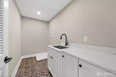 1972 W Broad Street W, Scotch Plains Township, NJ 07076 - Photo 36