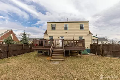 165 Macarthur Avenue, Sayreville, NJ 08872 - Photo 16