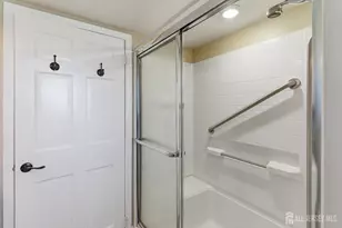 25 E Rossmoor Dr, Monroe Township, NJ 08831 - Photo 16