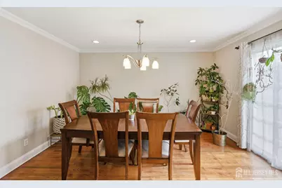 320 Hazelwood Place, Piscataway Township, NJ 08854 - Photo 12