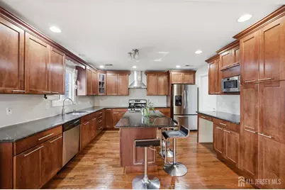 320 Hazelwood Place, Piscataway Township, NJ 08854 - Photo 16