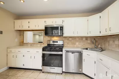 374 Constitution Circle, North Brunswick Township, NJ 08902 - Photo 4