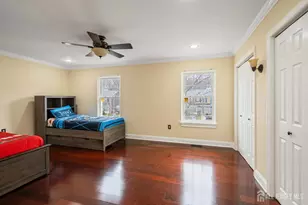374 Constitution Cir, North Brunswick Township, NJ 08902 - Photo 20