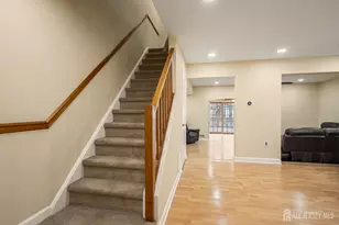 374 Constitution Cir, North Brunswick Township, NJ 08902 - Photo 8