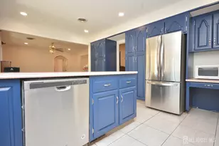 620 S Randolphville Rd, Piscataway Township, NJ 08854 - Photo 2