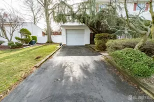 17 Rittner Ln, Old Bridge Township, NJ 08857 - Photo 4