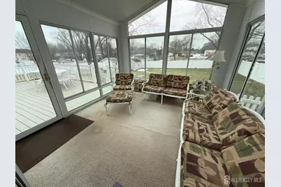 35 Thompson Avenue, Fords, NJ 08863 - Photo 2