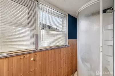 81 Larch Street, Port Reading, NJ 07064 - Photo 12