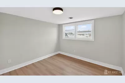 109 Lafayette Road, Fords, NJ 08863 - Photo 24