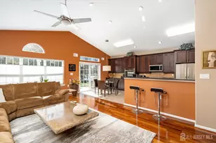 109 Fontaine Ct, Monroe Township, NJ 08831 - Photo 8