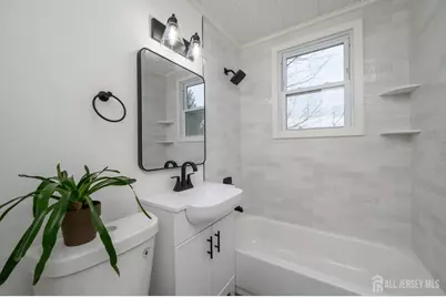 25 Belshaw Avenue, Eatontown, NJ 07724 - Photo 18