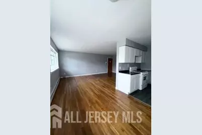 117 W 3 Avenue #14, Roselle, NJ 07203 - Photo 4