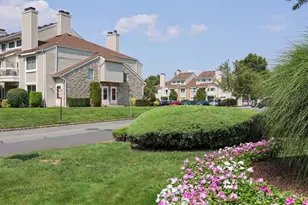 90 Farnham Square, Sayreville, NJ 08859 - Photo 2