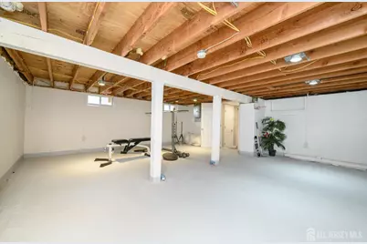 160 Carteret Avenue, Carteret, NJ 07008 - Photo 22