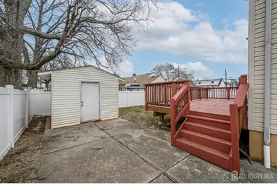 160 Carteret Avenue, Carteret, NJ 07008 - Photo 28