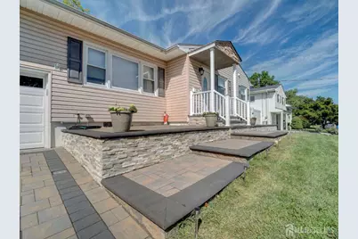 17 Thelma Court, Colonia, NJ 07067 - Photo 4