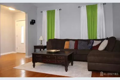 556 Compton Avenue, Perth Amboy, NJ 08861 - Photo 6