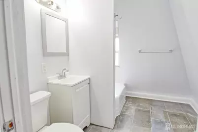 1076 Fulton Street, Rahway, NJ 07065 - Photo 18