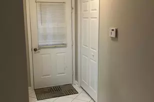 126 Concordia Cir, Monroe Township, NJ 08831 - Photo 4