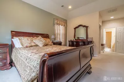 56 Lakehurst Way, Monroe Township, NJ 08831 - Photo 16