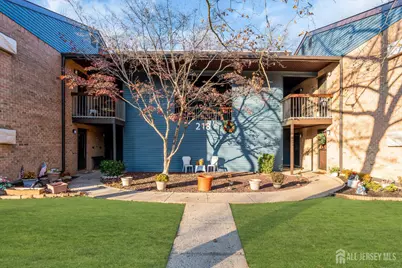 218 Medford Court #A, Manalapan Township, NJ 07726 - Photo 4