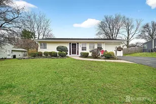 32 Kingsley Rd, South Brunswick Township, NJ 08824 - Photo 1