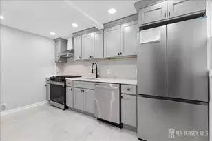 92 William St, Carteret, NJ 07008 - Photo 8