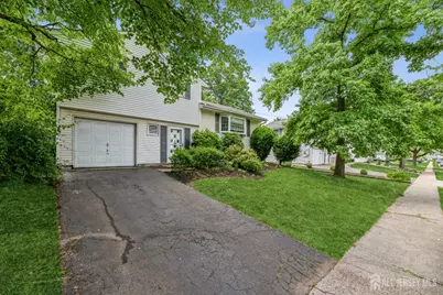 28 Price Drive, Edison, NJ 08817 - Photo 2