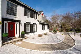 14 Brookside Ct, Plainsboro Township, NJ 08512 - Photo 4