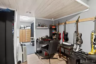 9 Diamond Ct, East Brunswick Township, NJ 08816 - Photo 22