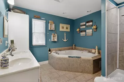 9 Diamond Court, East Brunswick Township, NJ 08816 - Photo 14