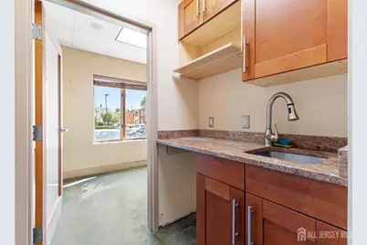 613 Amboy Avenue, Perth Amboy, NJ 08861 - Photo 12