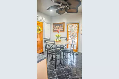 578 Sayre Avenue, Perth Amboy, NJ 08861 - Photo 10