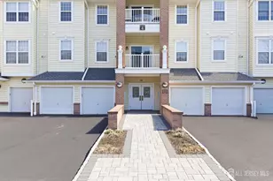 2103 Avery Ct, Franklin Township, NJ 08873 - Photo 2
