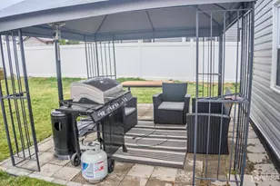 636 Lee St, Perth Amboy, NJ 08861 - Photo 16