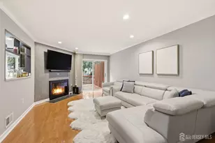 84 Drew Ct, Manalapan Township, NJ 07726 - Photo 8