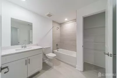 135 Stoutsburg Boulevard, Pennington, NJ 08534 - Photo 18